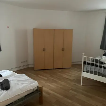 Homestay szállás Schoenes Einfaches Zimmer Im Belebten Zentrum *